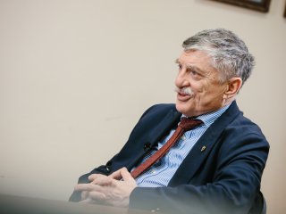 «Академия наук должна стать основным нефинансовым институтом развития страны». Интервью с заместителем президента РАН Владимиром Ивановым. Фото: Ольга Мерзлякова / «Научная Россия»