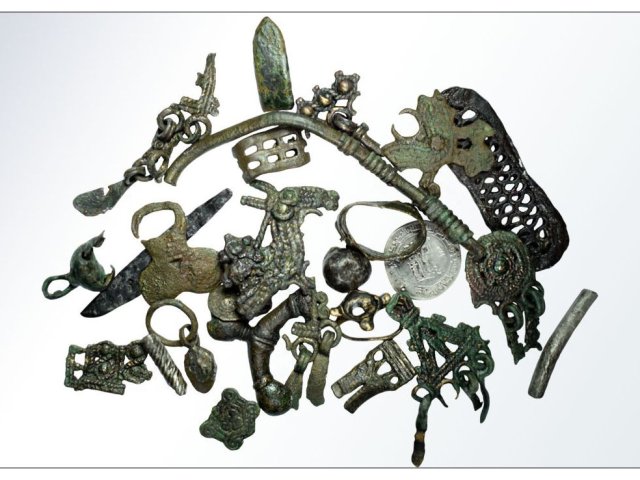 Могильник Шелебово. Украшения из пахотного слоя. Источник фото: пресс-служба Института археологии РАН