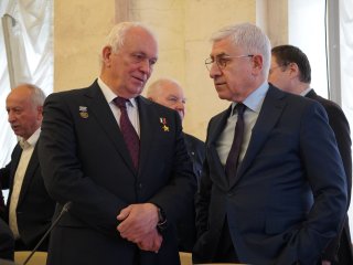 Космическую науку, ядерные двигатели и лунные базы обсудили на заседании президиума РАН. Фото: Никита Ланской / Научная Россия