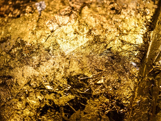 Как золото сохраняет свой блеск? Фото: rawpixel-com / Magnific.com