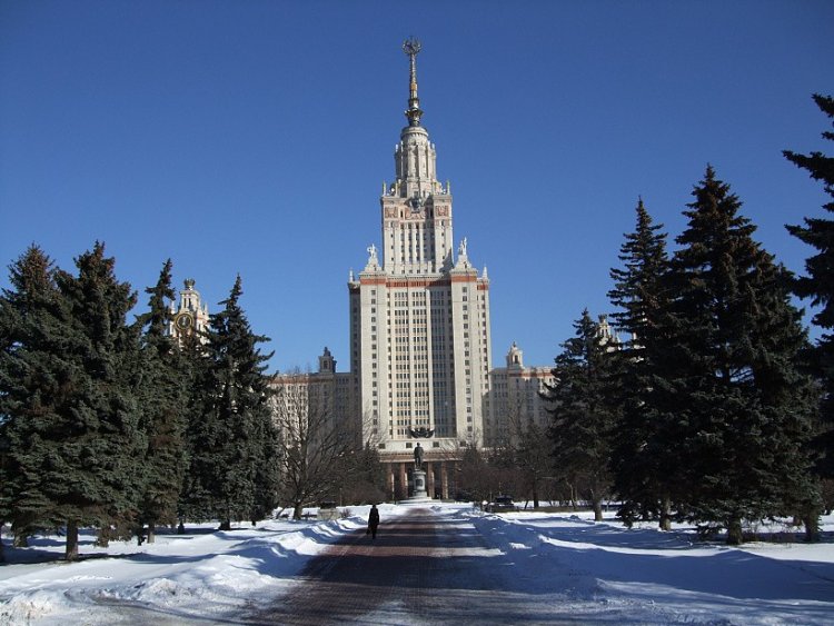 11 января — день открытых дверей в МГУ
