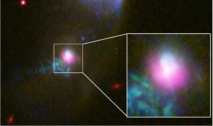 Астрономы зафиксировали двойной выброс материи из черной дыры