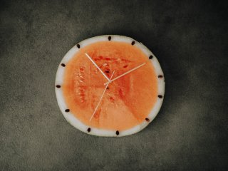 Часы. Источник:  Joice Kelly on Unsplash