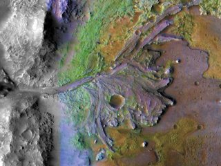Ровер NASA будет искать на Марсе признаки древней жизни в бывшей дельте реки