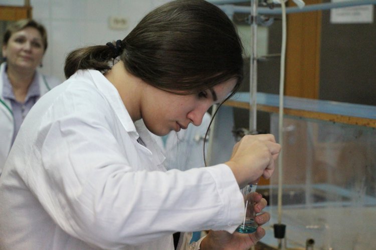 Сочинские школьники принимают участие в фундаментальном исследовании биохимии чая