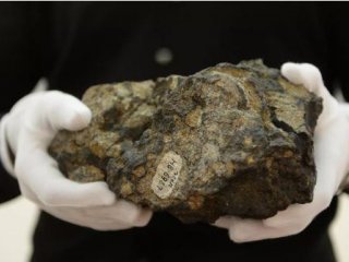 Ученые исследовали частоту падений болидов и метеоритов