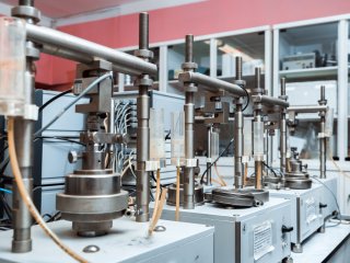 Компрессионные приборы для лабораторных испытаний