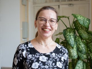 Д.ф.-м.н. Галина Стрелкова. Фото: Татьяна Богатенко (Институт физики СГУ им. Н.Г. Чернышевского) для «Научной России»