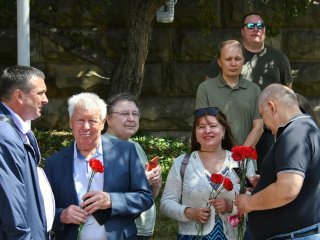 В Москве установили мемориальную доску в память о президенте АН СССР Гурии Марчуке. Фото: Управление пресс-службы РАН