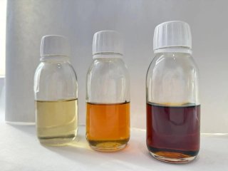 Реагенты на рапсовом и отработанном кулинарном маслах. Фото: Егор Буров / РГУ нефти и газа (НИУ) им. И.М. Губкина