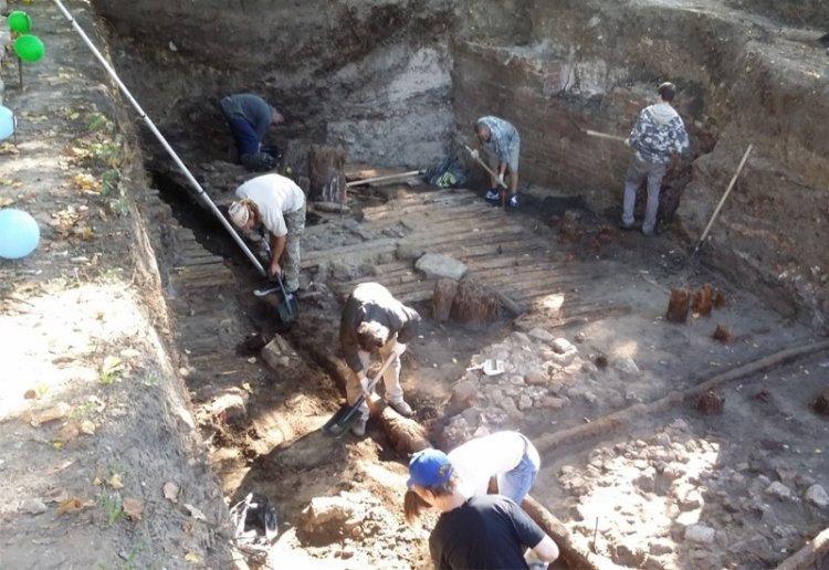 Археологи обнаружили древнейшую улицу Москвы