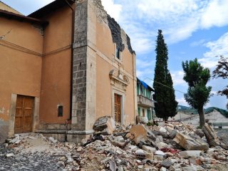 Углекислый газ из мантии Земли мог вызвать некоторые итальянские землетрясения