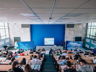 Минобрнауки о деятельности подведомственных организаций в период нерабочих дней в мае