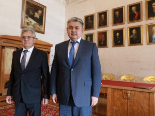Президент РАН Сергеев и посол Казахстана Кошербаев