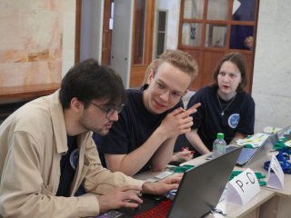 Всероссийский съезд учителей и преподавателей химии стартовал в МГУ. Фото: Янина Хужина / «Научная Россия
