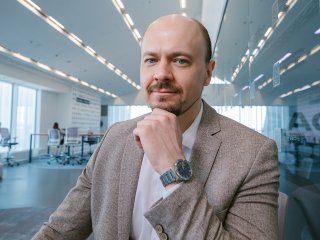 Заместитель директора Центра энергетических технологий Сколтеха, кандидат химических наук Станислав Сергеевич Федотов. Фото: Ольга Мерзлякова / «Научная Россия»