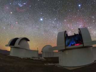 Телескопы SPECULOOS для поиска экзопланет успешно начали наблюдения