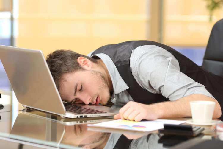 Стресс на работе и проблемы со сном - это серьезнее, чем вы думаете