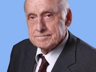 Памяти академика А.П. Лисицына