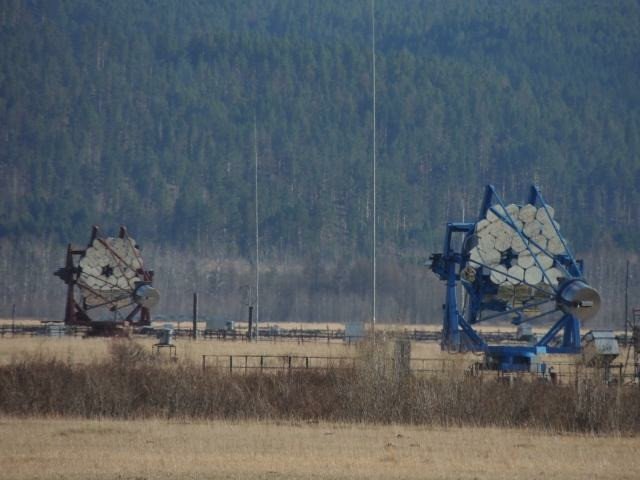 Вид на второй и третий черенковские гамма-телескопы