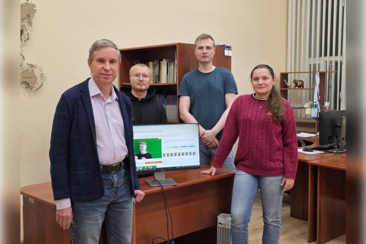 Разработчики системы MASAI (слева направо): руководитель проекта Алексей Анатольевич Карпов, старшие научные сотрудники Дмитрий Александрович Рюмин и Максим Викторович Маркитантов, научный сотрудник Елена Витальевна Рюмина.Фото: из личного архива ученых