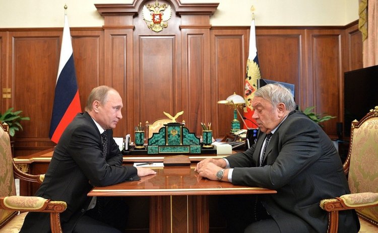 Президент РФ Владимир Путин встретился с президентом РАН Владимиром Фортовым