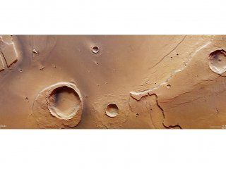 Mars Express сфотографировал следы крупного наводнения на Марсе