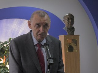 торжественное открытие бюста академику Александру Ефимовичу Шейндлину