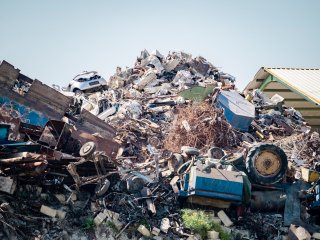 Мусор. Источник: Evan Demicoli on Unsplash