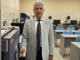Сайгид Увайсов, доктор технических наук, профессор, заведующий кафедрой конструирования и производства радиоэлектронных средств РТУ МИРЭА. Автор фото: Аксана Колесник, пресс-служба РТУ МИРЭА