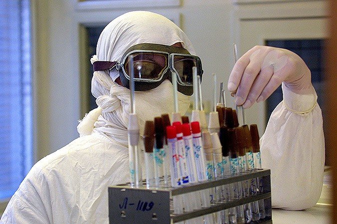 В Новосибирске испытывают суперэффективное лекарство против клещевого энцефалита