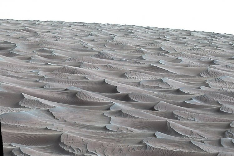 Curiosity снял песчаные дюны на Марсе вблизи