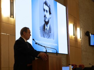 Лекция академика А.Г. Чучалина о терапевтических школах РНИМУ им. Н.И. Пирогова. Фото: Елена Либрик / «Научная Россия»