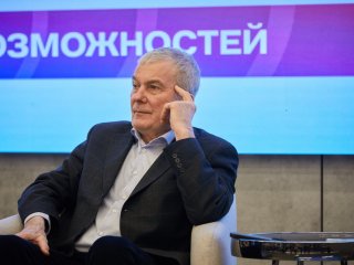 Юбилейный «День влюбленных в науку» памяти Сергея Капицы прошел в Национальном центре «Россия». Фото: Елена Либрик / Научная Россия