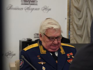 Космическую науку, ядерные двигатели и лунные базы обсудили на заседании президиума РАН. Фото: Никита Ланской / Научная Россия