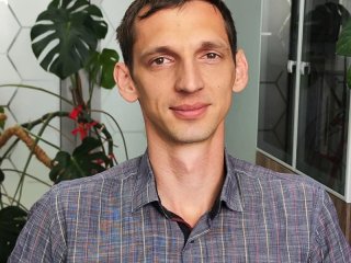 Ведущий научный сотрудник ЦКП «Передовые технологии микро- и оптоэлектроники» и лаборатории эпитаксиальных технологий ЮФУ, доцент дивизиона «Электроника» ПИШ ЮФУ Сергей Вячеславович Балакирев. Фото: Никита Севастьянов / Центр общественных коммуникаций ЮФ