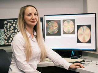 Анна Гардымова, старший научный сотрудник Института физики им. Л.В. Киренского . Фотографии Анастасии Томаровской  ФИЦ КНЦ СО РАН