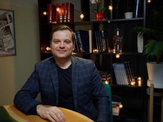 Биолог Денис Тихоненков. Фото: Елена Либрик / «Научная Россия»