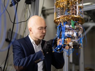 Ведущий научный сотрудник лаборатории искусственных квантовых систем Института квантовых технологий МФТИ Глеб Петрович Федоров. Фото: Анастасия Каплина / пресс-служба МФТИ