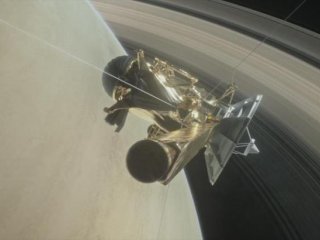 Cassini сгорел в атмосфере Сатурна