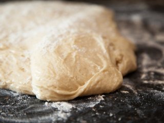 Ученые улучшили свойства дрожжей с помощью фуллерена
