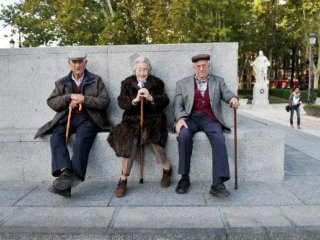 Ученые сравнили, как стареют люди в России и ЕС