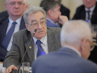 Министр В.Н. Фальков – впервые в президиуме РАН…