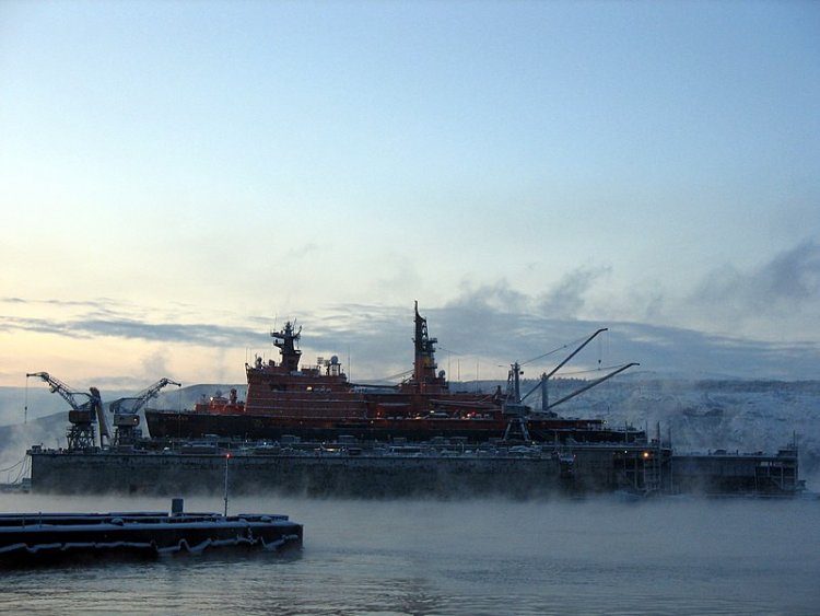 Новейший атомный ледокол России оснастят незамерзающей навигацией
