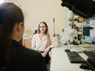 Польза наночастиц: от лечения хронических ран до очистки воды. Интервью с научным сотрудником МИСИС Кристиной Котяковой. Фото: Ольга Мерзлякова / «Научная Россия»