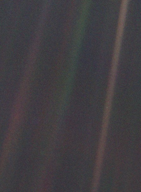 14 февраля 1990 года. Зонд Voayger 1 впервые сфотографировал Солнечную систему снаружи