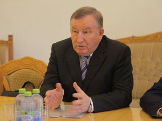 Президент РАН Александр Сергеев…