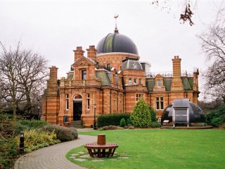 Гринвичская обсерватория. Источник: https://traveltimes.ru/35-%D1%82%D1%83%D1%80%D0%B8%D1%81%D1%82%D0%B8%D1%87%D0%B5%D1%81%D0%BA%D0%B8%D1%85-%D0%BC%D0%B0%D1%80%D1%88%D1%80%D1%83%D1%82%D0%B0-%D0%BB%D0%BE%D0%BD%D0%B4%D0%BE%D0%BD%D0%B0/