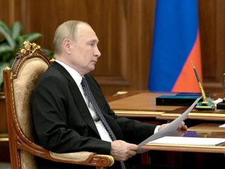 Рабочая встреча президента В. Путина с министром В. Фальковым. Источник фото: сайт Минобрнауки