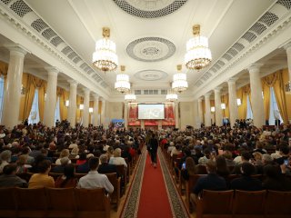 «Умов талантливых обитель»: в МГУ состоялось торжественное заседание ко Дню основания университета. Фото: Елена Либрик / «Научная Россия»